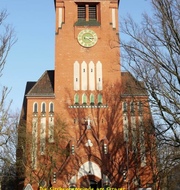 Ukraine-Hilfe-Berlin-Verein in der Kirche am Grazer Platz - Leopold-Ullstein-Schule
